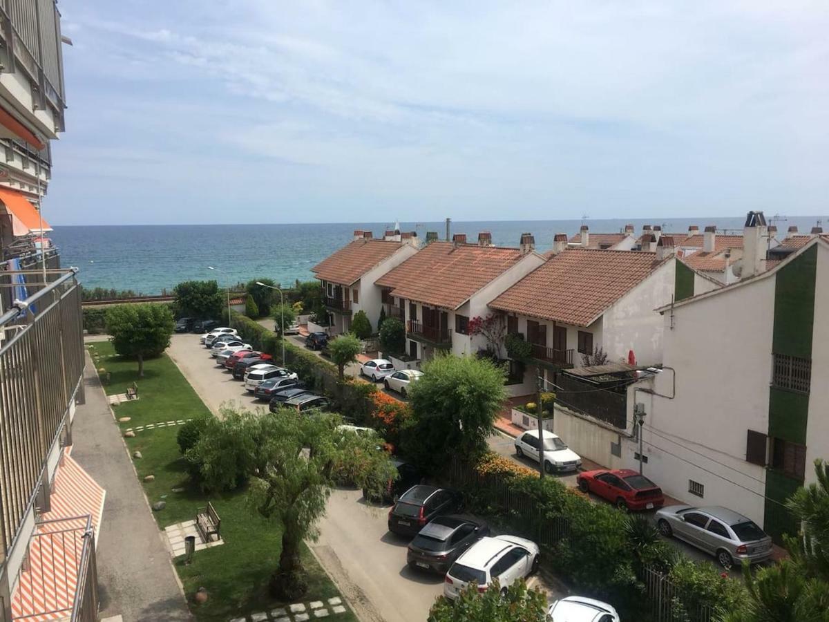 Precioso Apartamento En La Playa Barcelona Cabrera de Mar Eksteriør billede